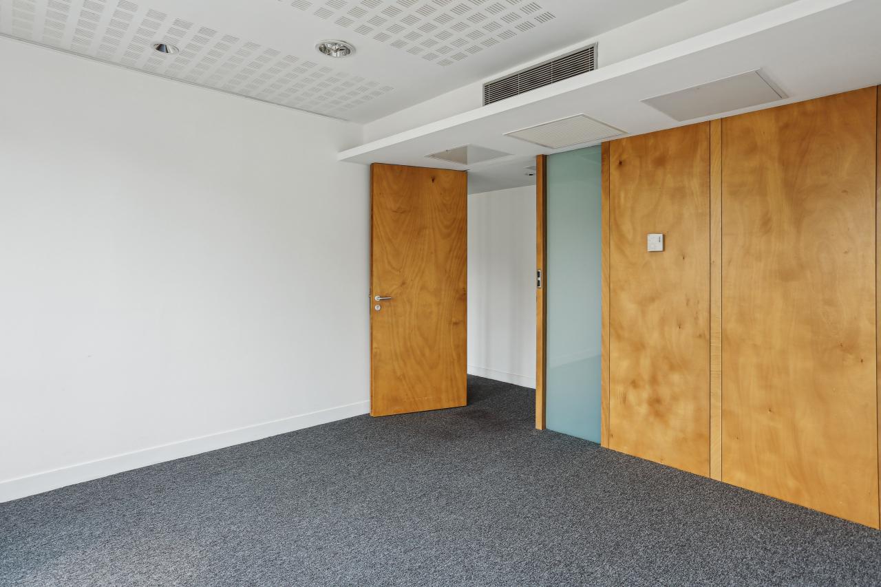 Bureau Paris 156m² Location bureau Paris OLBUR2427041 5